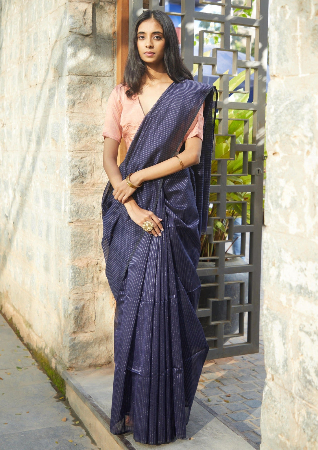 Handwoven Blue Maheshwari Tissue Saree