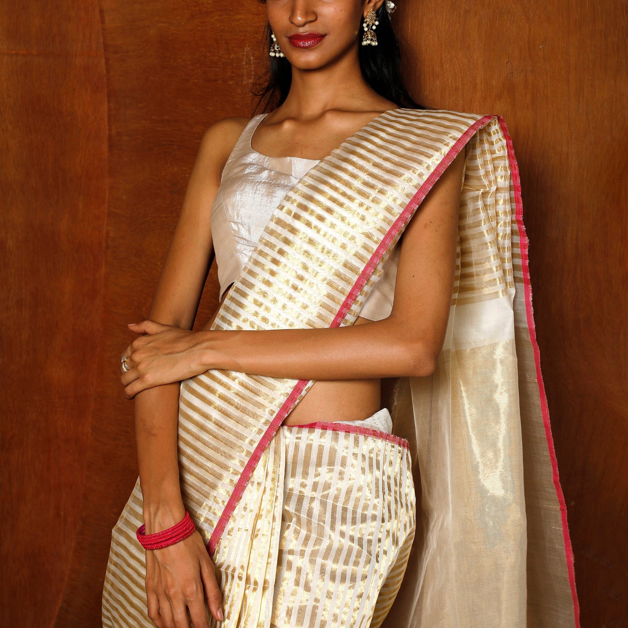 Handloom White & Gold Tissue Saree