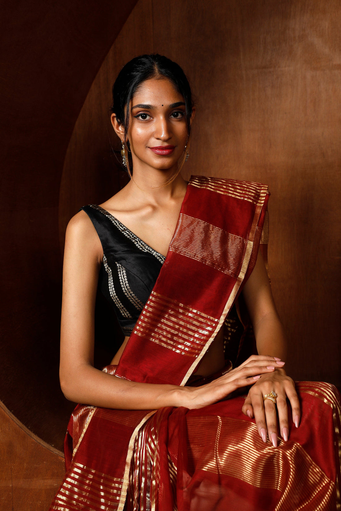 Handloom Red & Gold Maheshwari Saree