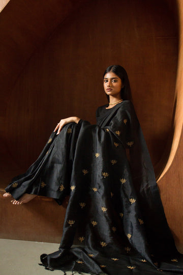 Handwoven Embroidered Black Mangalgiri Saree