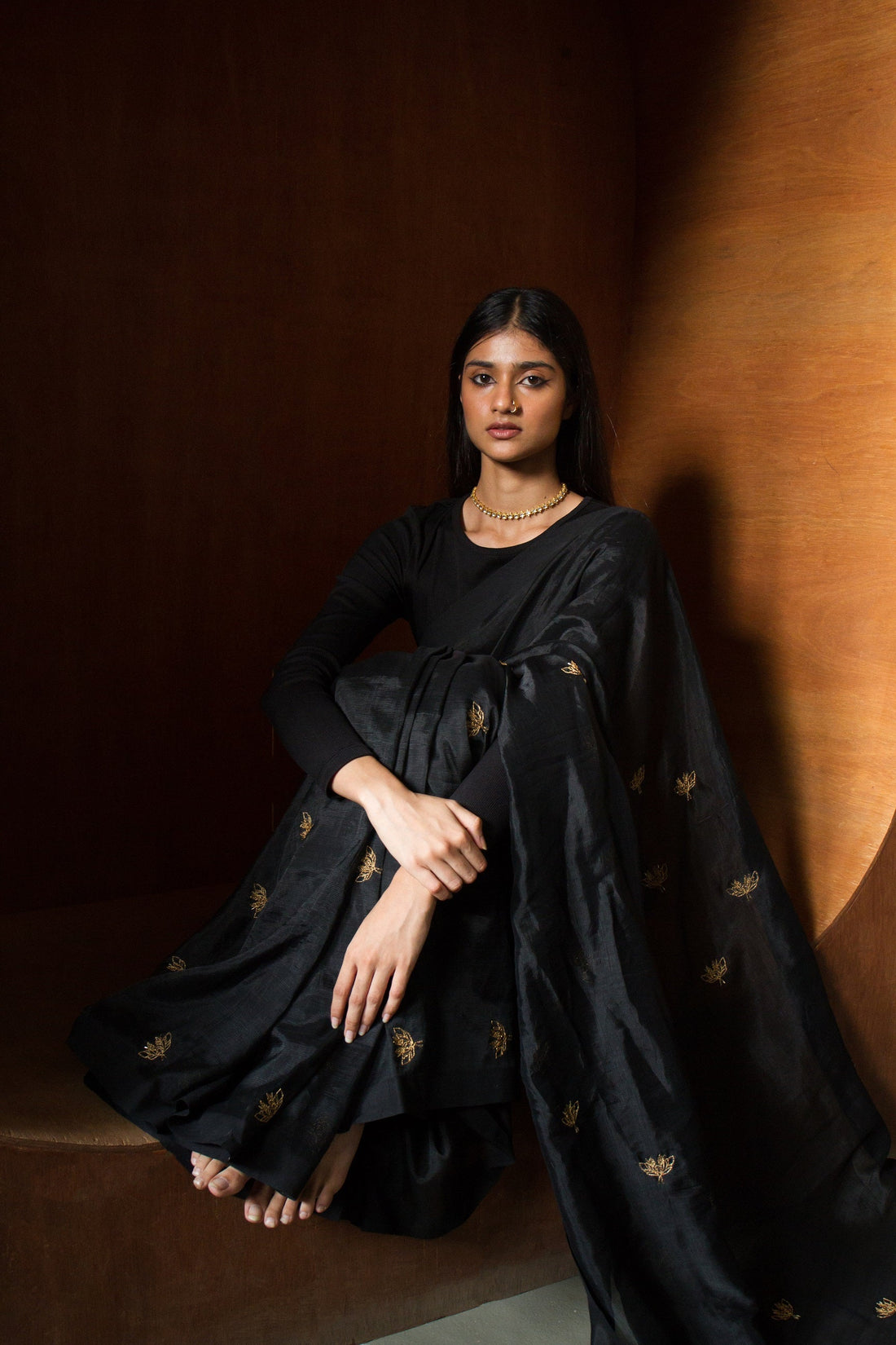 Handwoven Embroidered Black Mangalgiri Saree